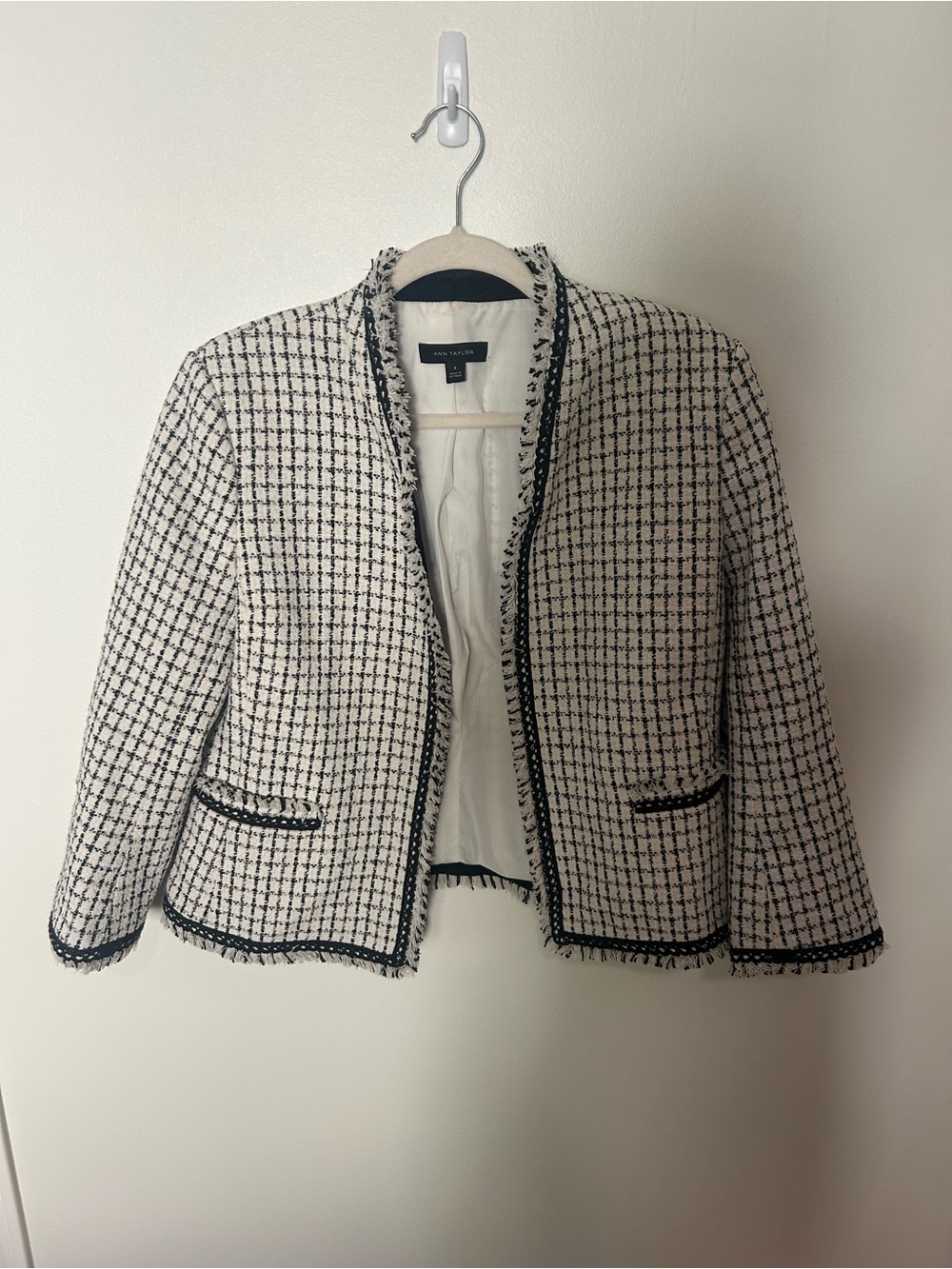 Ann Taylor Black & White Tweed Fringed Jacket Size 8